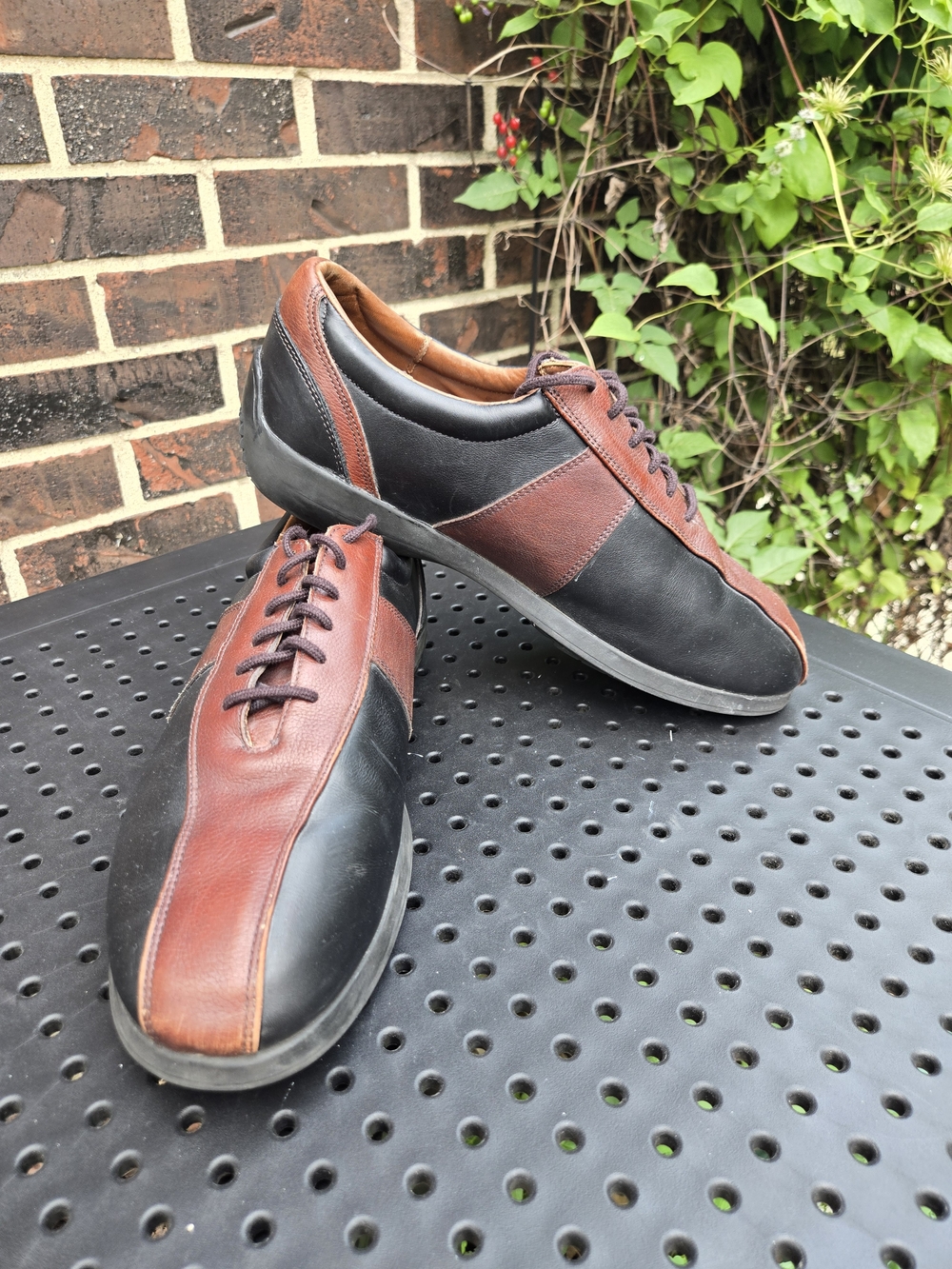 Vtg Allen Edmonds 9.5 "Passport" Leather Sneakers / Dress Shoes